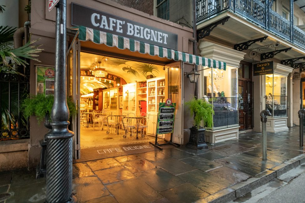 Cafe Beignet at the Old Coffee Pot Courtyard