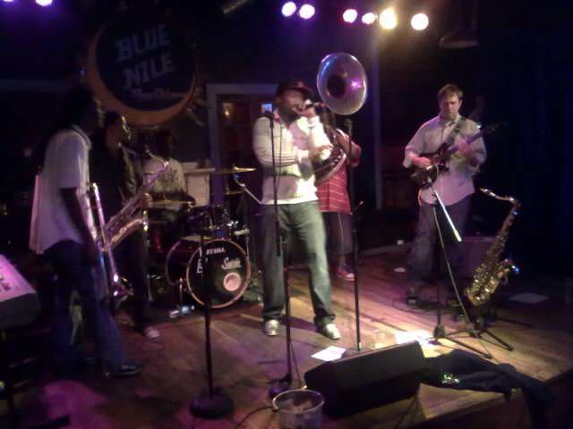 Main Line grooves on Frenchmen St with 50 Cent