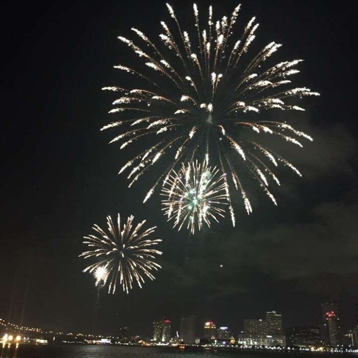 Go 4th on the River New Orleans Fireworks Display was Amazing!
